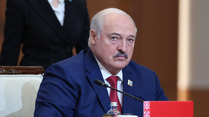 Лукашенко поручил разместить "Орешник" в Белоруссии