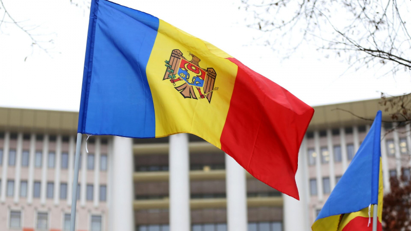 Молдавская оппозиция обвинила правящую партию в нарушении регламента