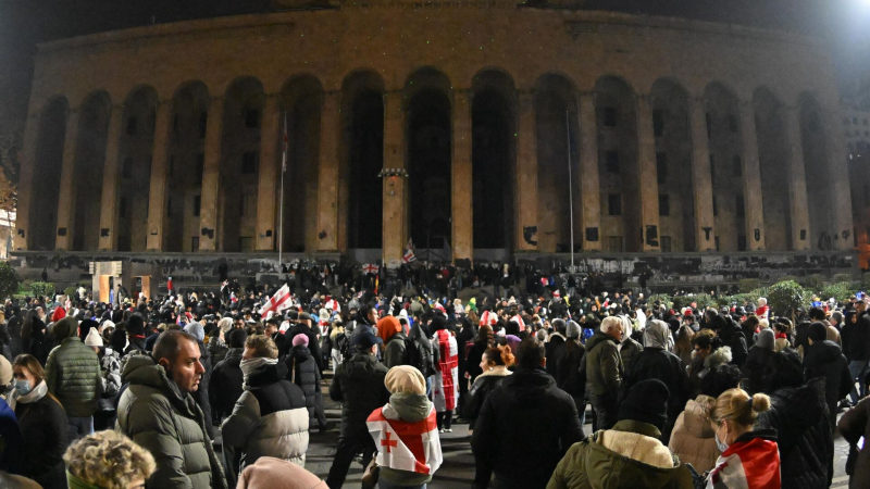 Премьер Грузии проводит первое заседание нового правительства