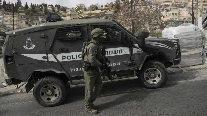 При стрельбе по автобусу под Иерусалимом пострадали четыре человека