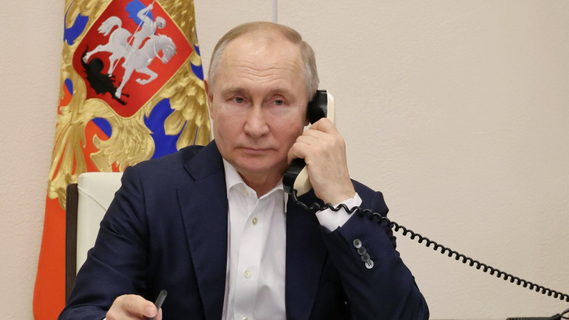 Путин провел телефонный разговор с президентом Узбекистана